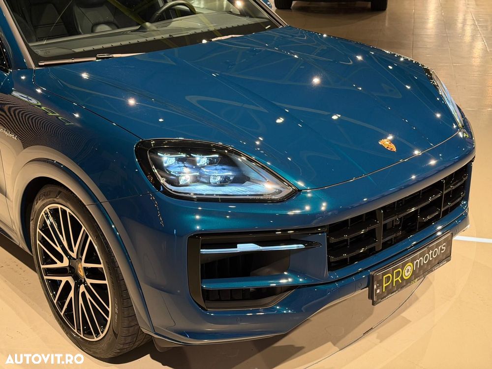 Porsche Cayenne Coupe E-Hybrid Black Edition - 6