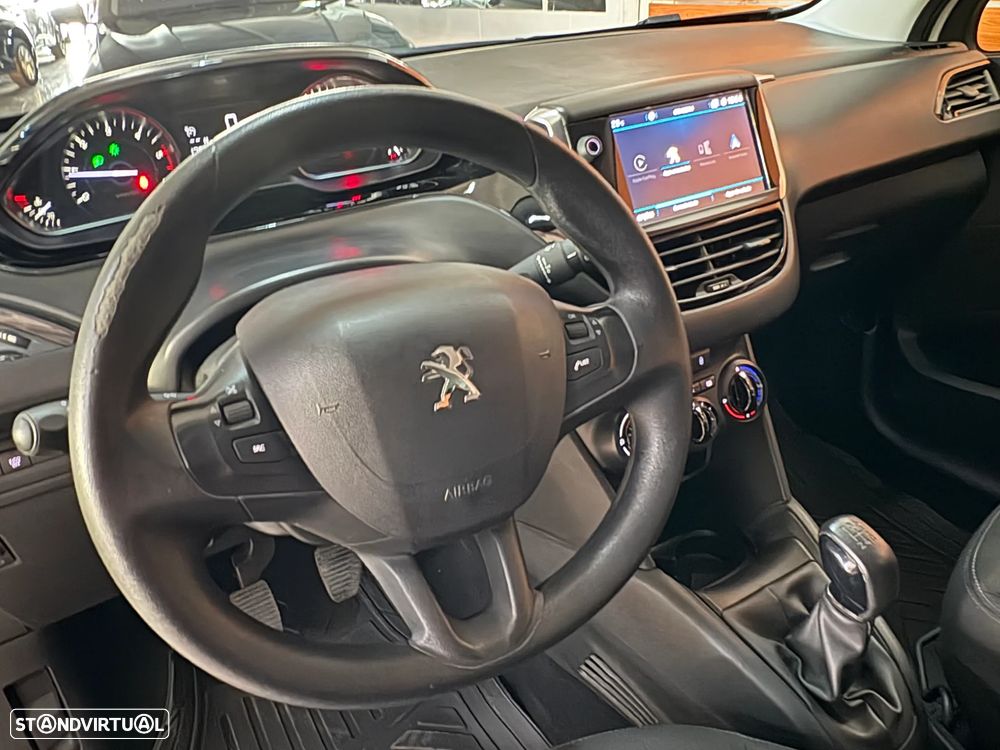 Peugeot 208 1.5 HDI Van - 8