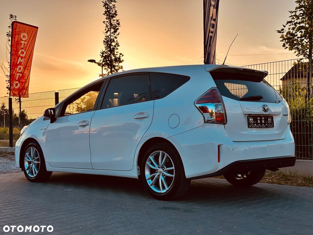 Toyota Prius+ (Hybrid) Executive - 6