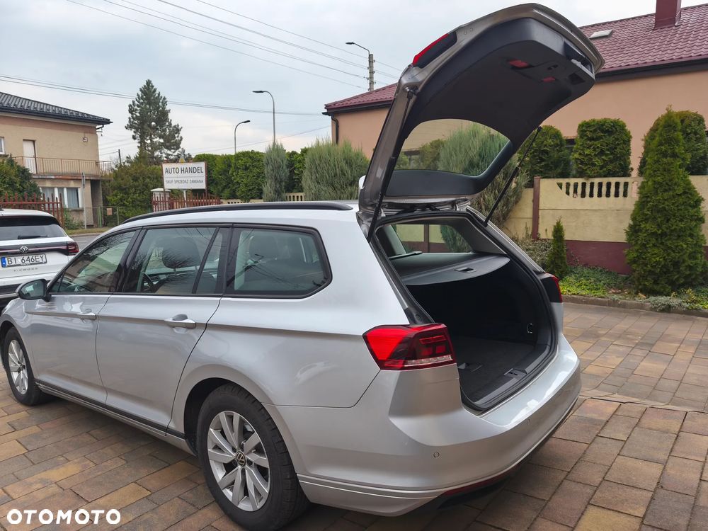 Volkswagen Passat - 9