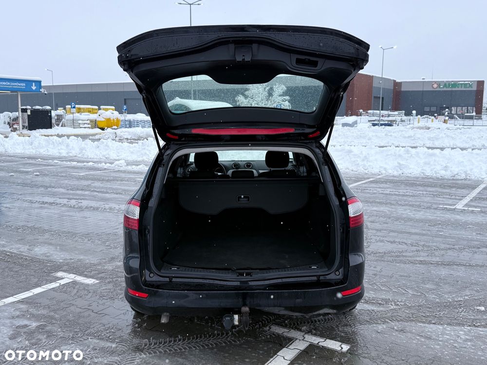 Ford Mondeo 2.0 Ambiente - 16