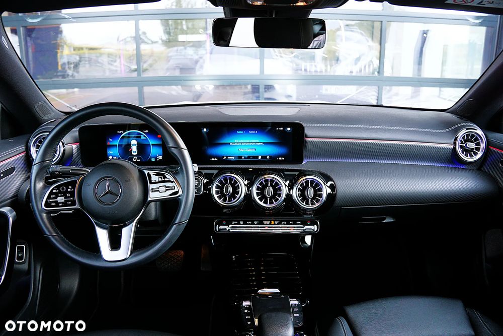 Mercedes-Benz CLA 180 Progressive 7G-DCT - 13
