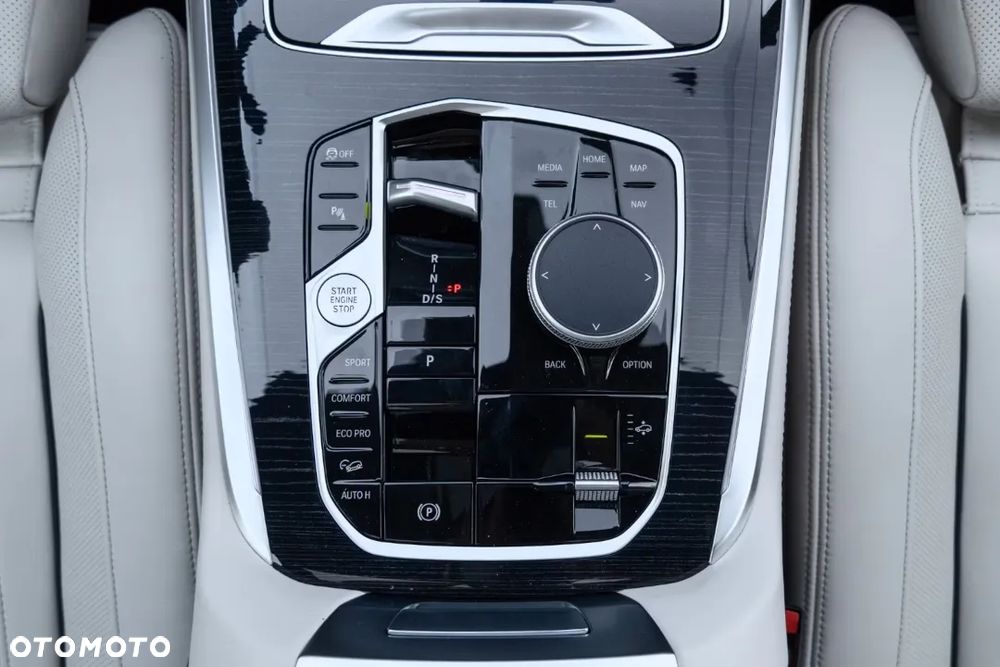 BMW X7 xDrive40d mHEV M Sport sport - 25