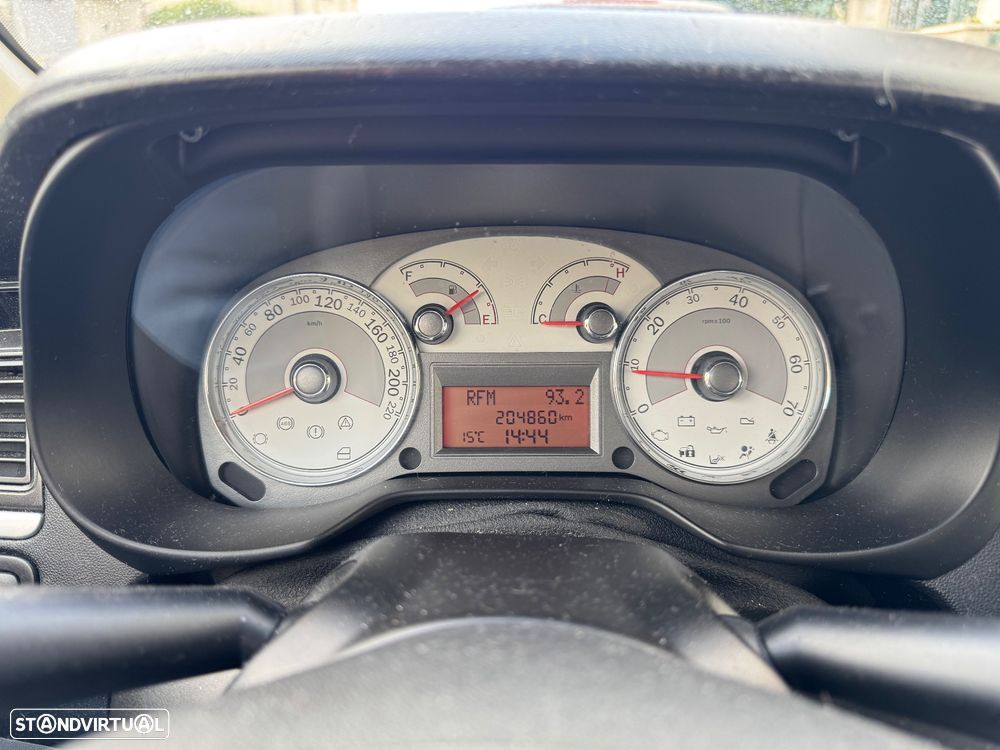 Fiat Linea 1.3 M-Jet Emotion - 11