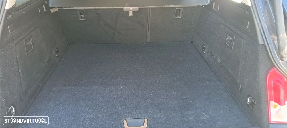 Opel Insignia Sports Tourer - 11