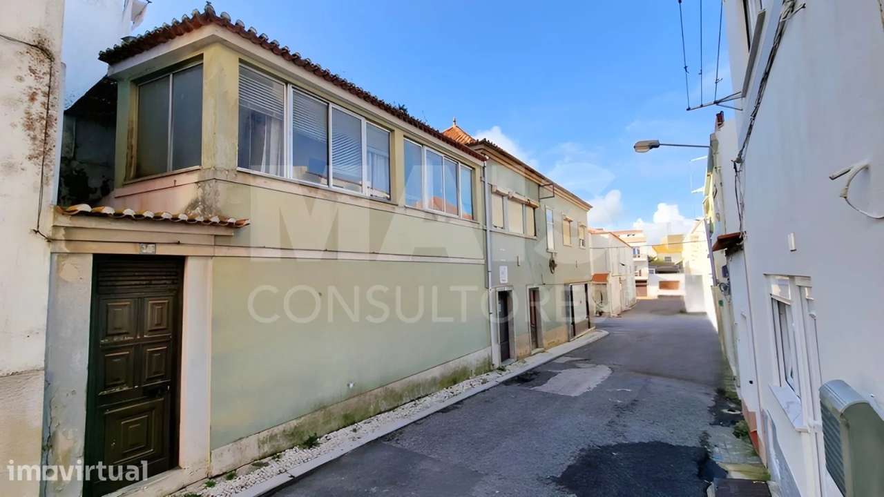 Prédio no Centro Histórico de Peniche com Elevado Potencial de Inve... - Grande imagem: 2/25