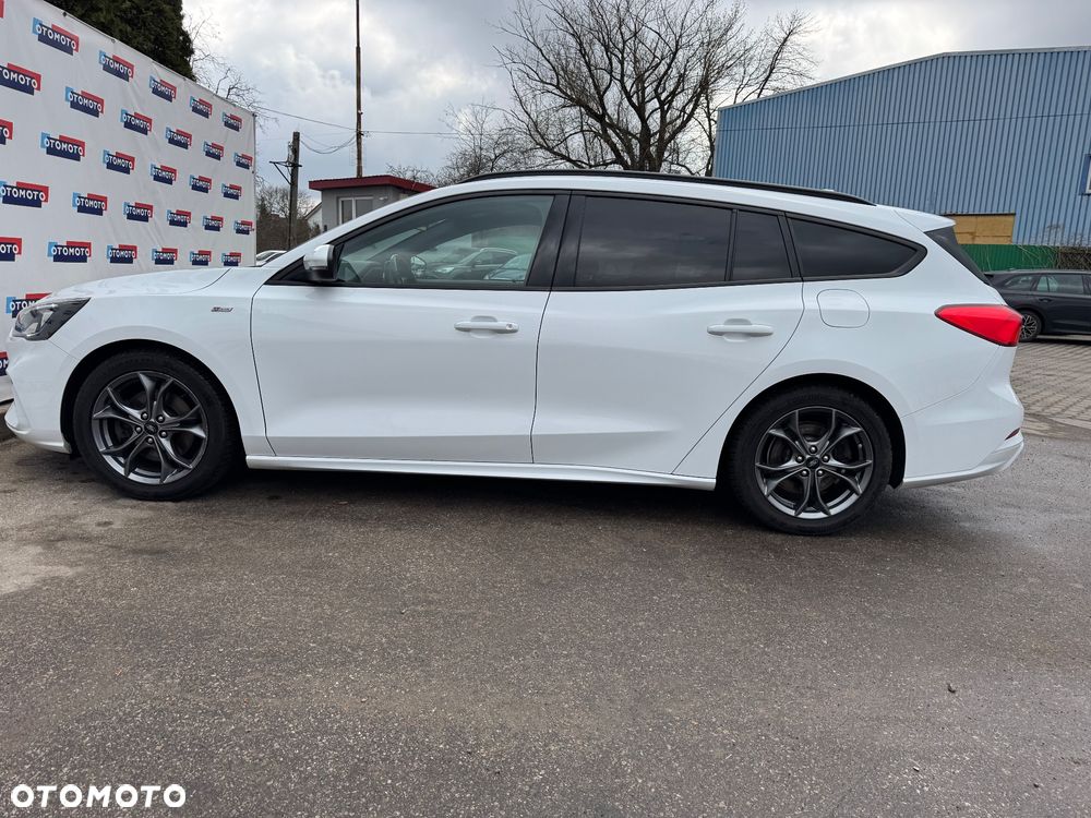 Ford Focus 1.5 EcoBlue Start-Stopp-System ST-LINE DESIGN - 31