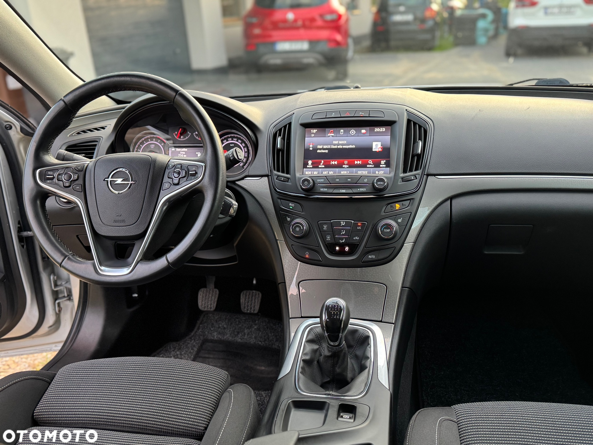 Opel Insignia 1.4 T Executive S&S - 19