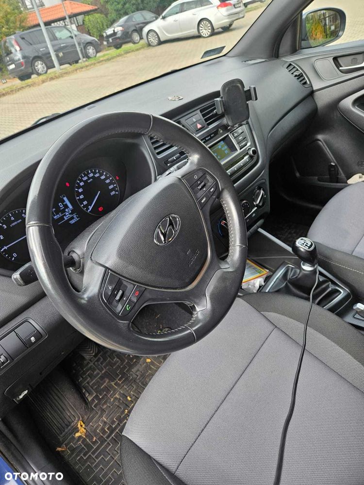 Hyundai i20 - 8