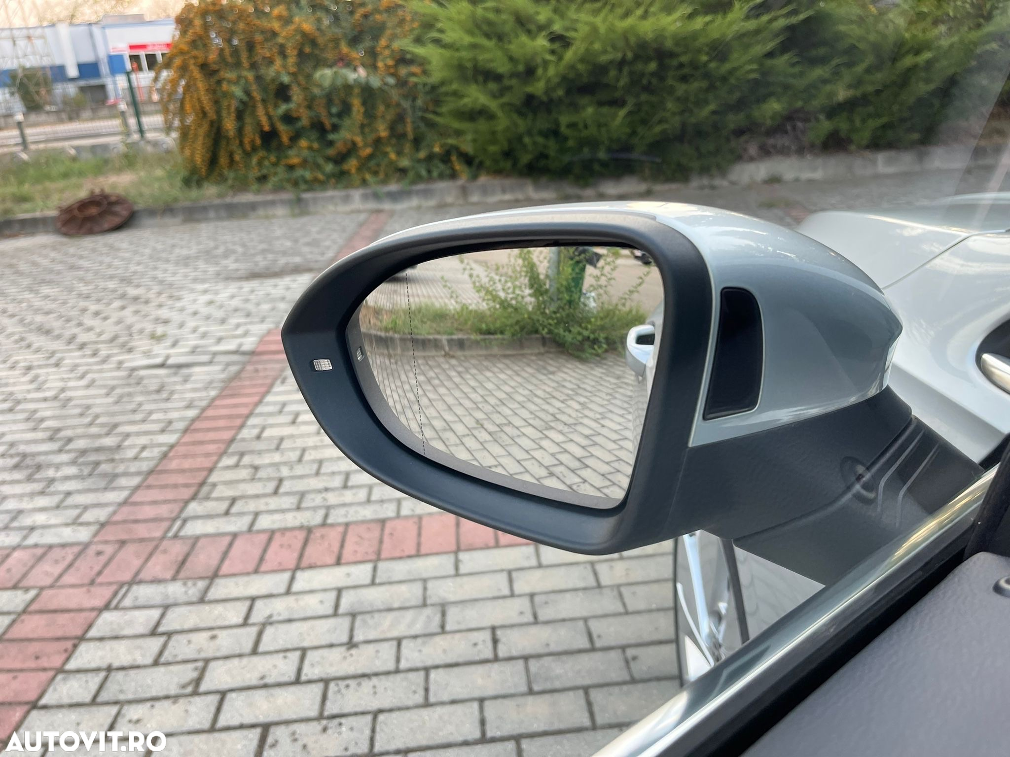 Volkswagen Golf 2.0 TDI DSG Style - 11