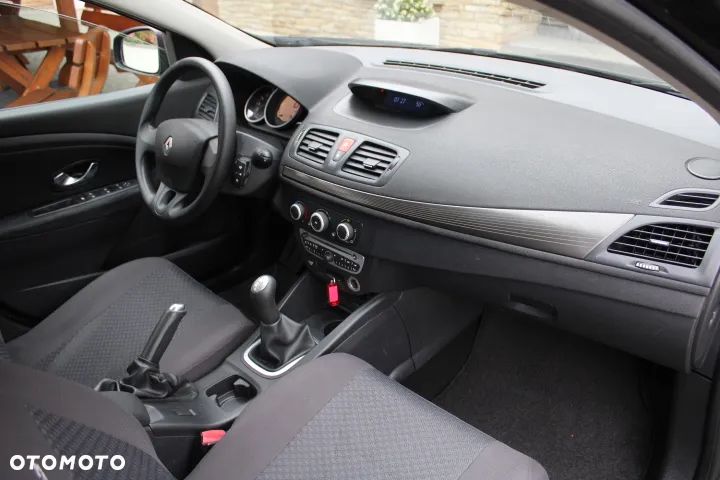 Renault Megane 1.6 16V Color Edition - 12