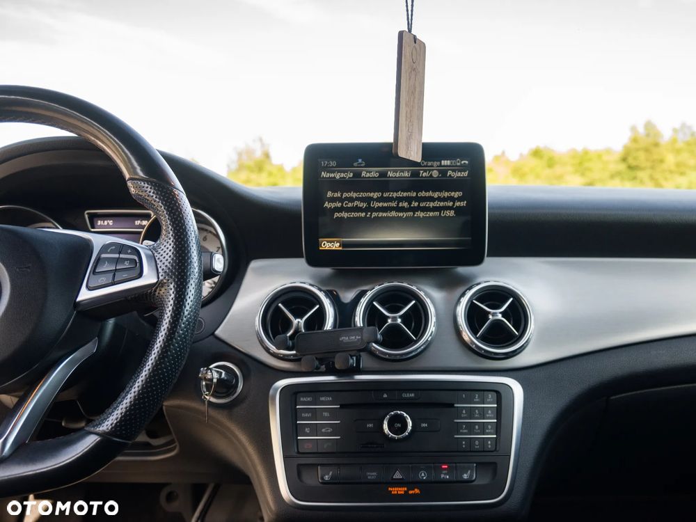 Mercedes-Benz GLA 200 7G-DCT AMG Line - 15