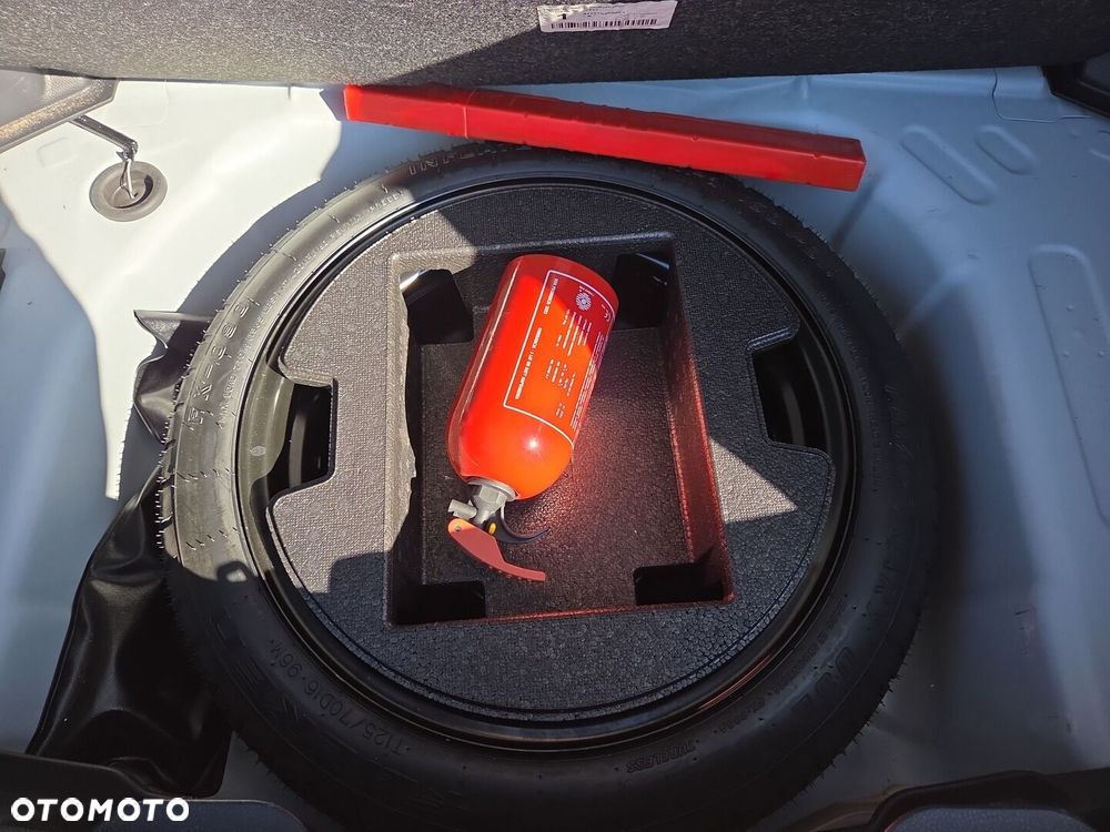Toyota Yaris 1.5 Comfort - 28