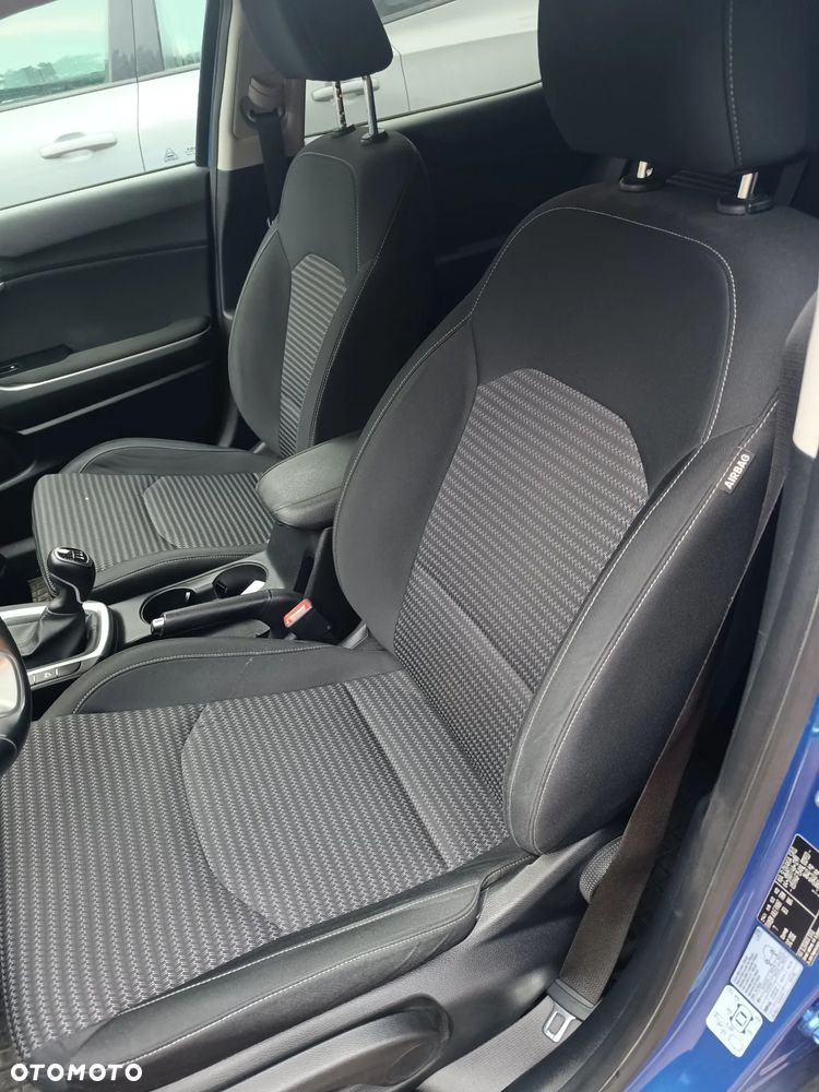 Kia XCeed 1.5 T-GDI M - 11