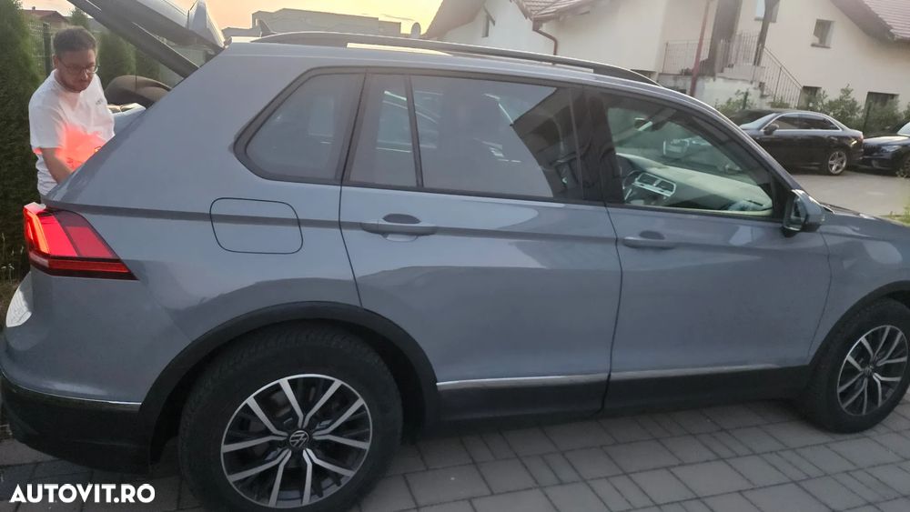 Volkswagen Tiguan - 3