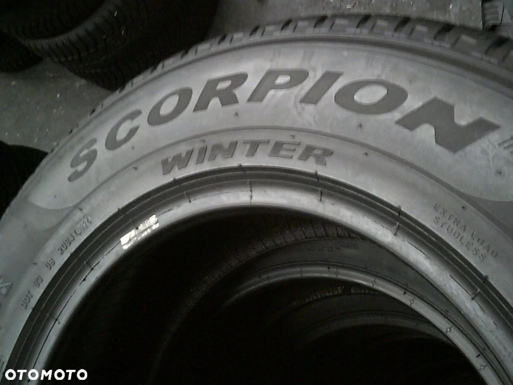 PIRELLI Scorpion Winter 215/70R16 5,5mm 2024 - 4