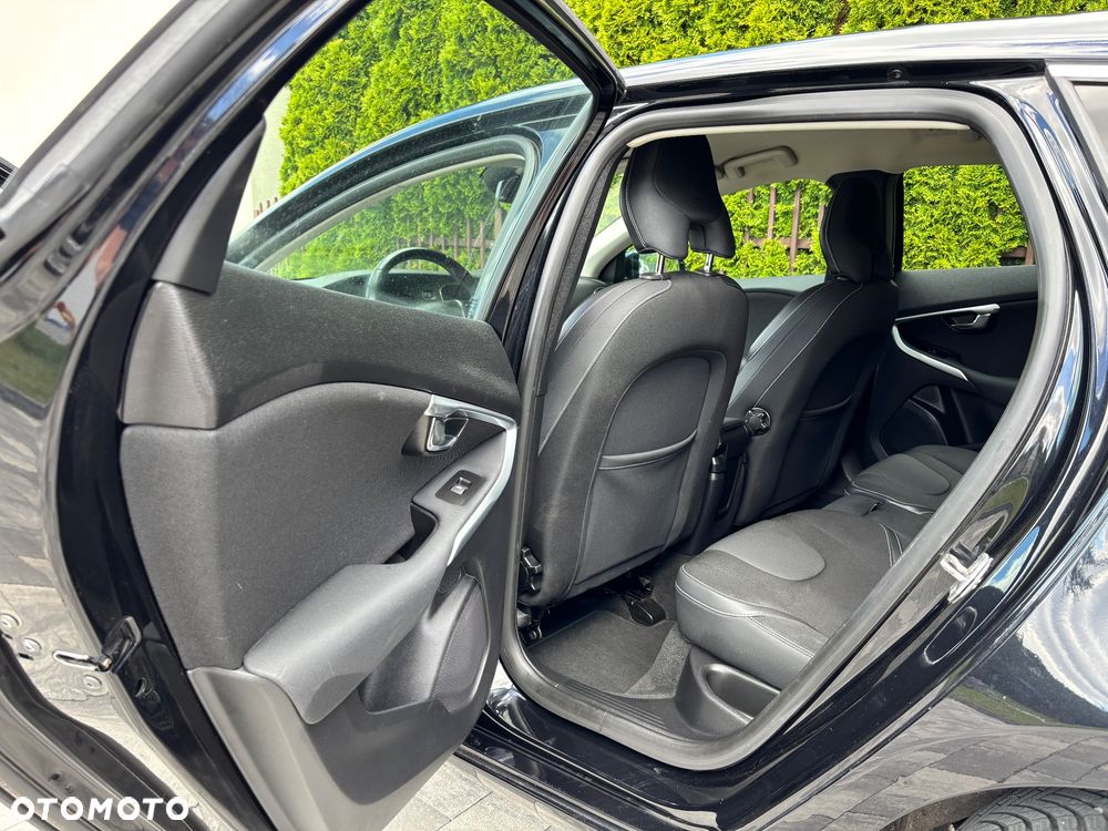 Volvo V40 D2 - 15
