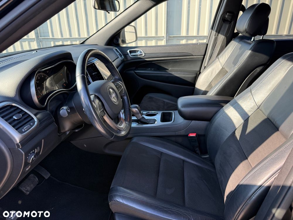 Jeep Grand Cherokee - 8