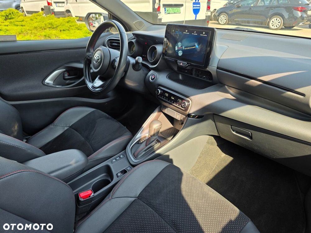 Toyota Yaris - 36