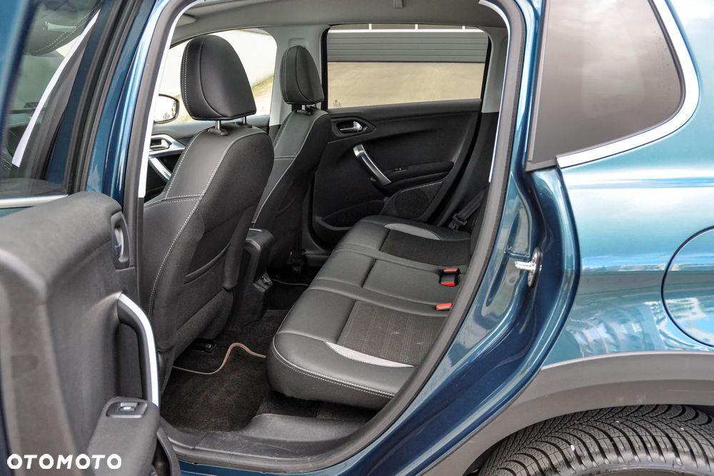 Peugeot 2008 - 8