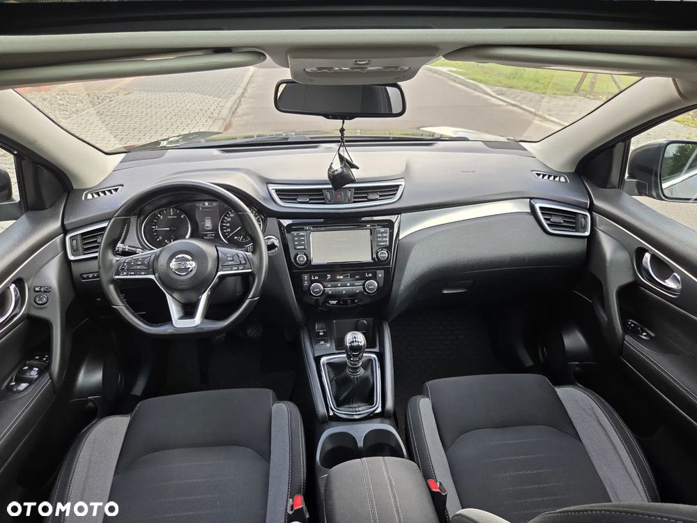 Nissan Qashqai 1.5 dCi N-Tec - 17