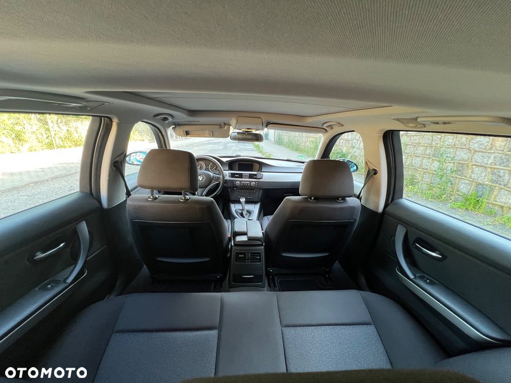 BMW Seria 3 318i - 18