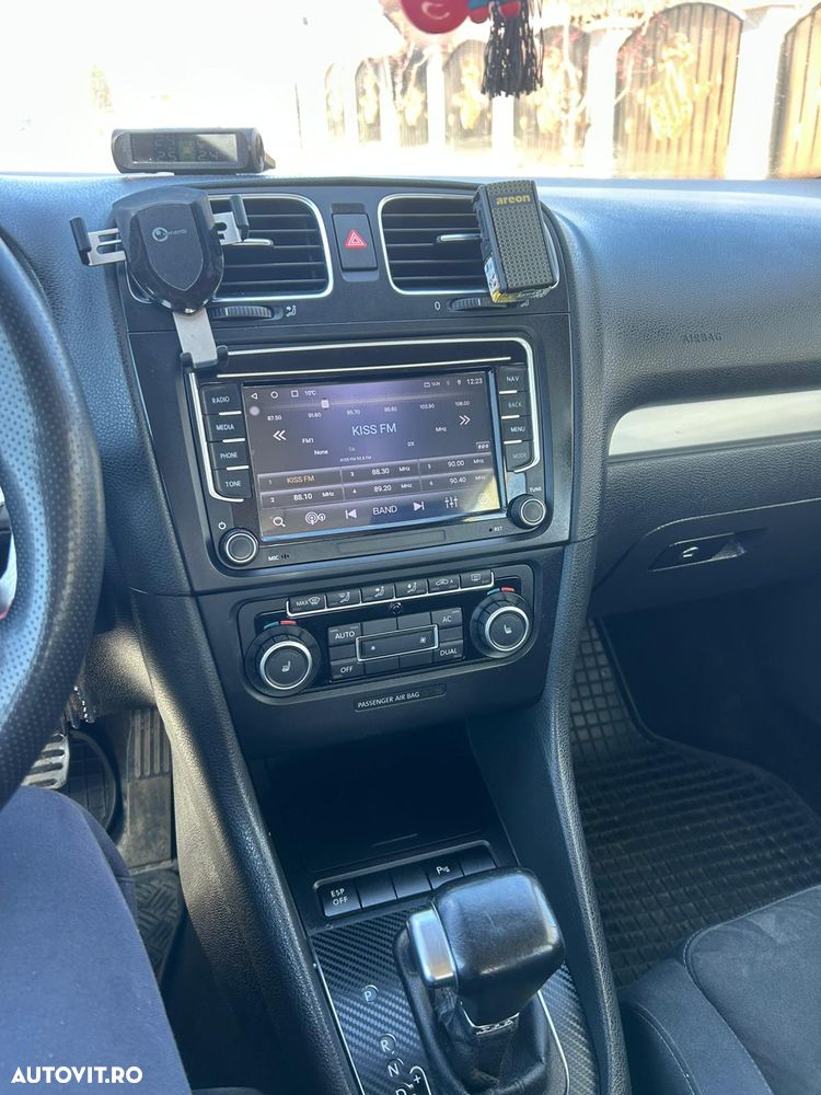 Volkswagen Golf 1.4 TSI Highline DSG - 12