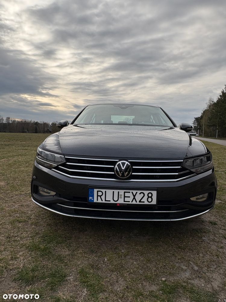 Volkswagen Passat 2.0 TSI Elegance DSG - 2