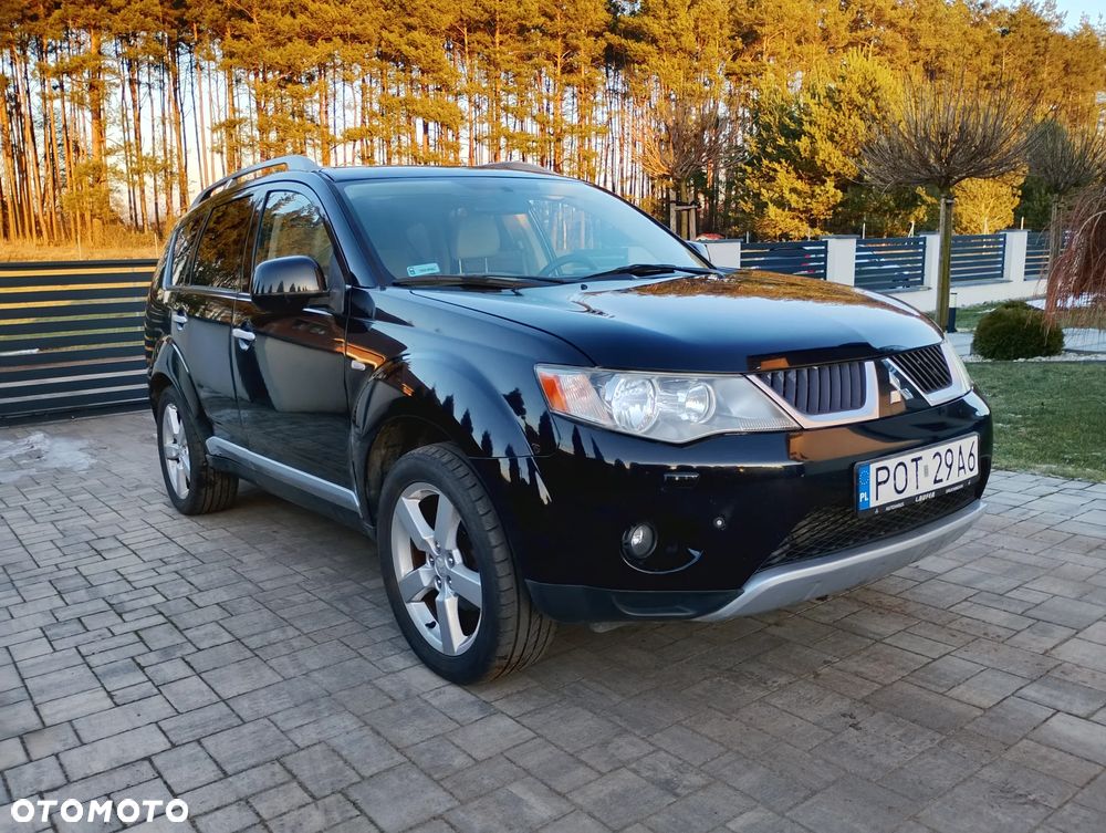 Mitsubishi Outlander 2.0 DID Intense + SE - 1