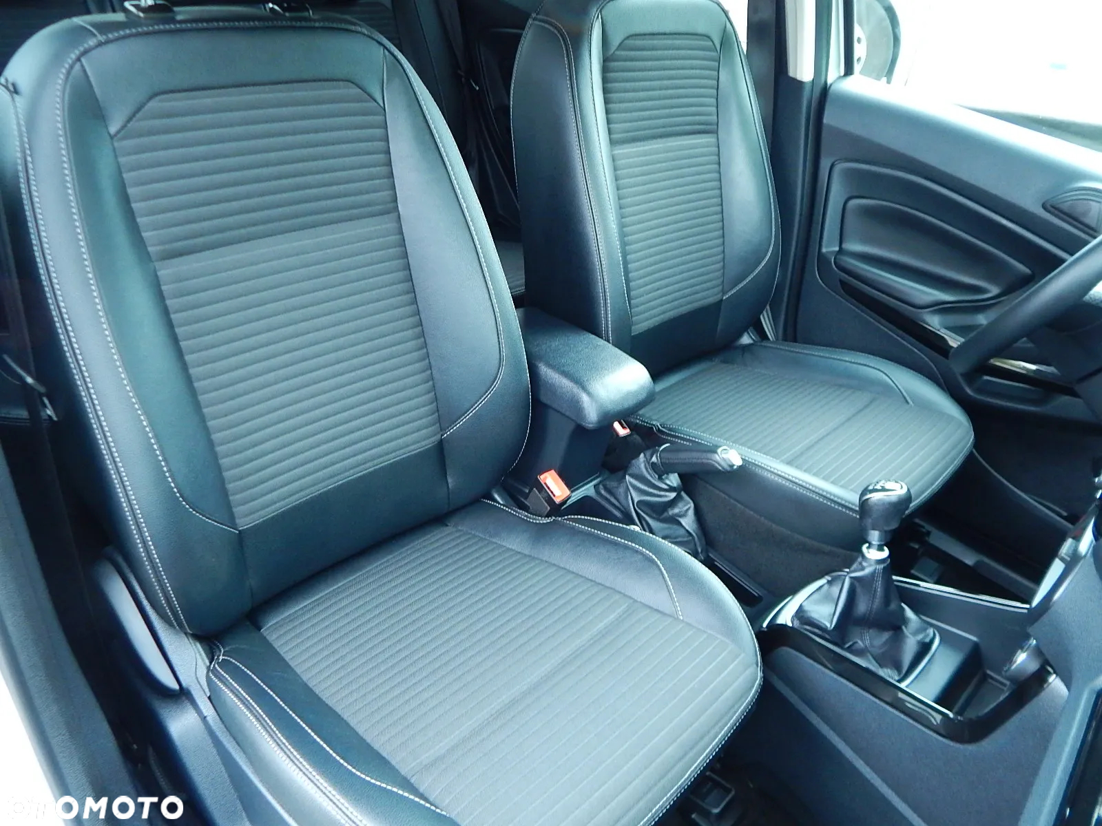 Ford EcoSport 1.0 EcoBoost GPF Navi Edition ASS - 29