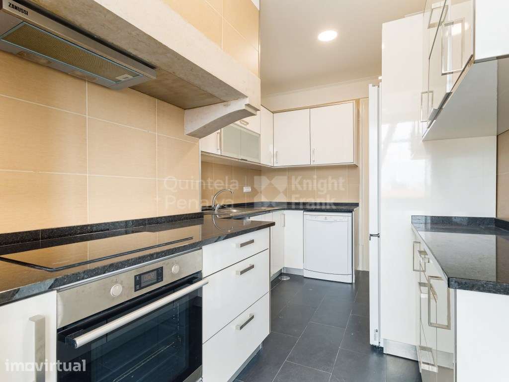 Apartamento T4 para arrendamento nas Avenidas Novas, em Lisboa - Grande imagem: 4/24