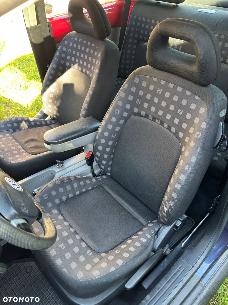 Volkswagen New Beetle 2.0 - 17