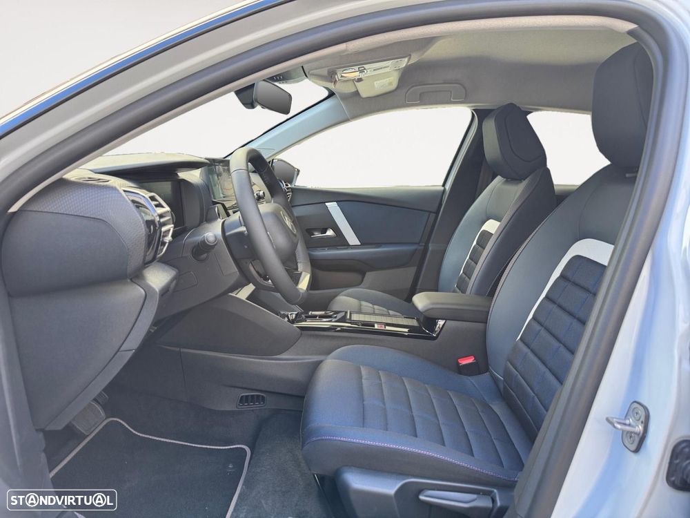 Peugeot E-3008 73 kWh Allure - 9
