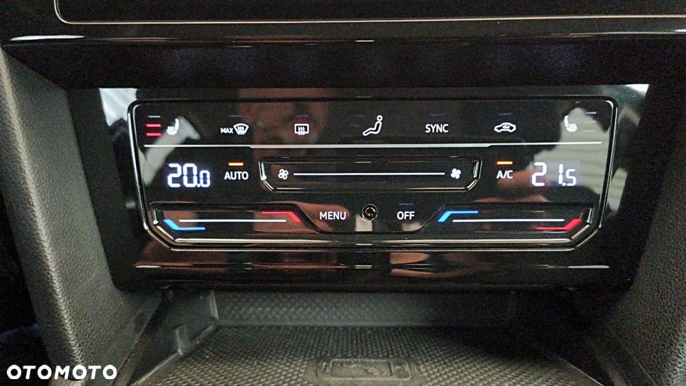 Volkswagen Passat 2.0 TSI Elegance DSG - 30