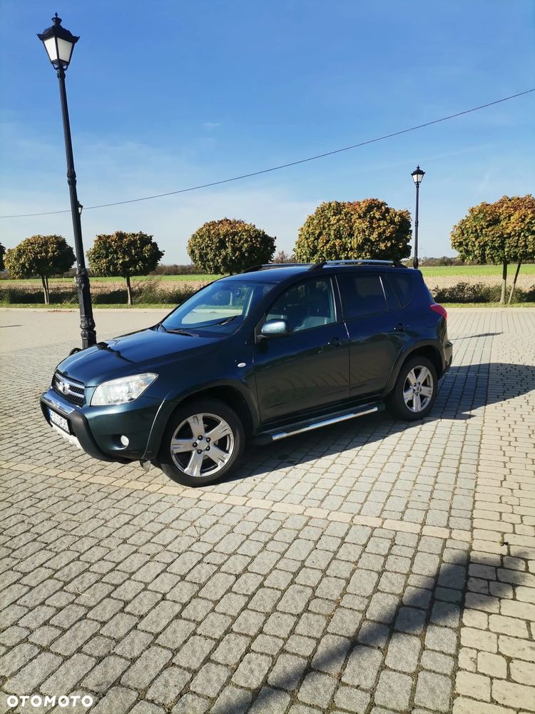 Toyota RAV4 2.2 D-4D X - 1