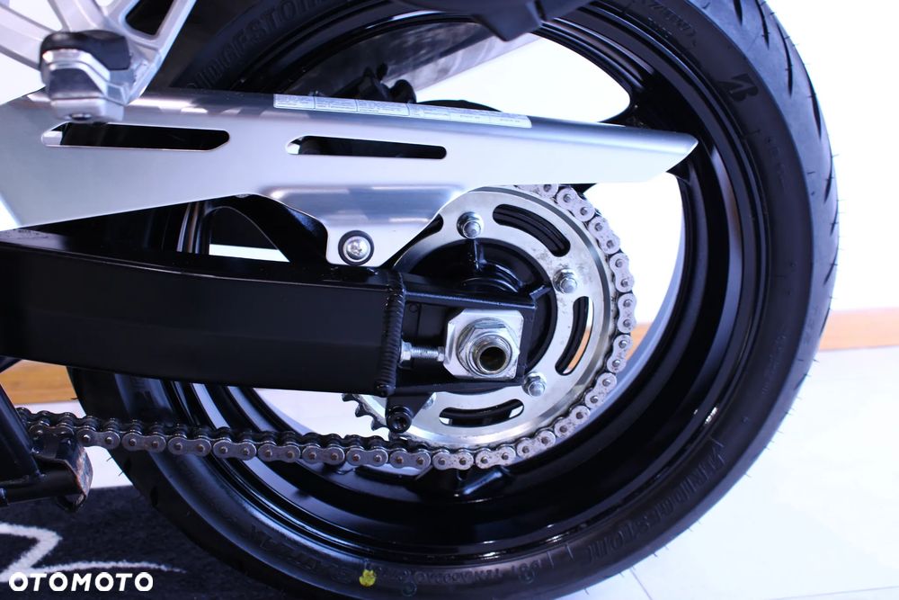 Suzuki GSX - 30