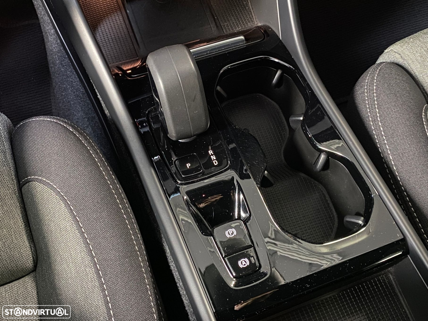 Volvo XC 40 1.5 T4 PHEV Plus Dark - 19