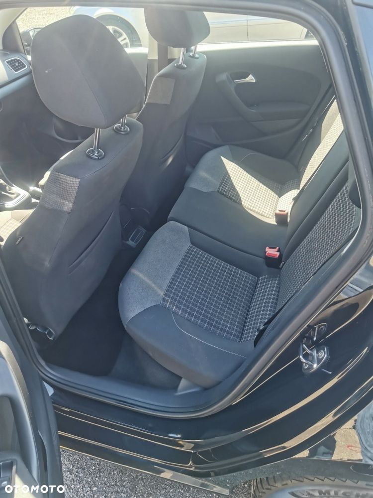Volkswagen Polo - 8