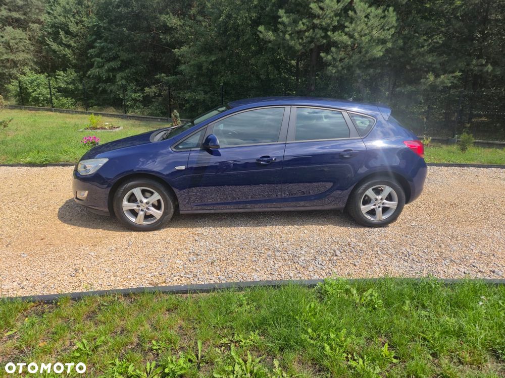 Opel Astra - 9