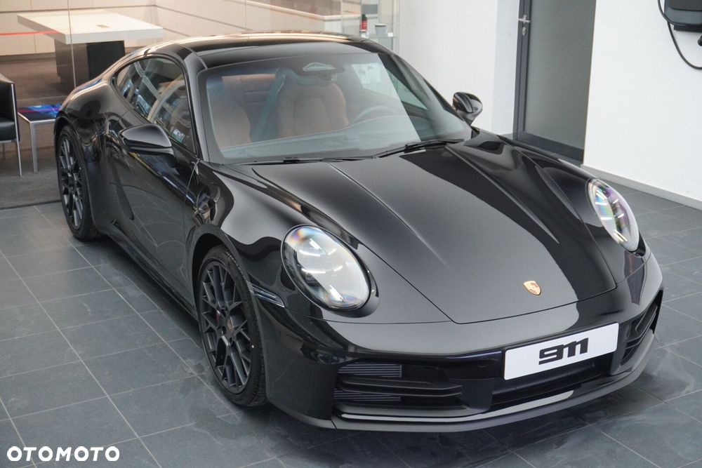 Porsche 911 Carrera S - 8