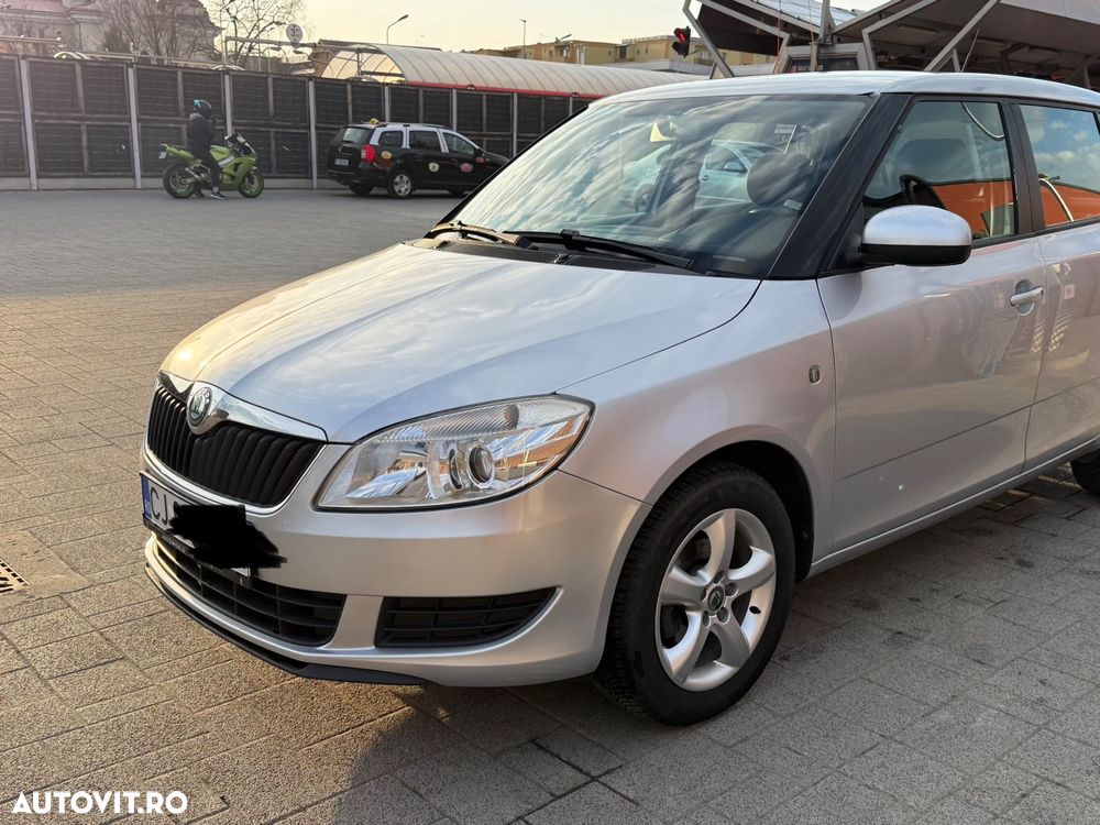 Skoda Fabia 1.2 HTP Ambiente - 2