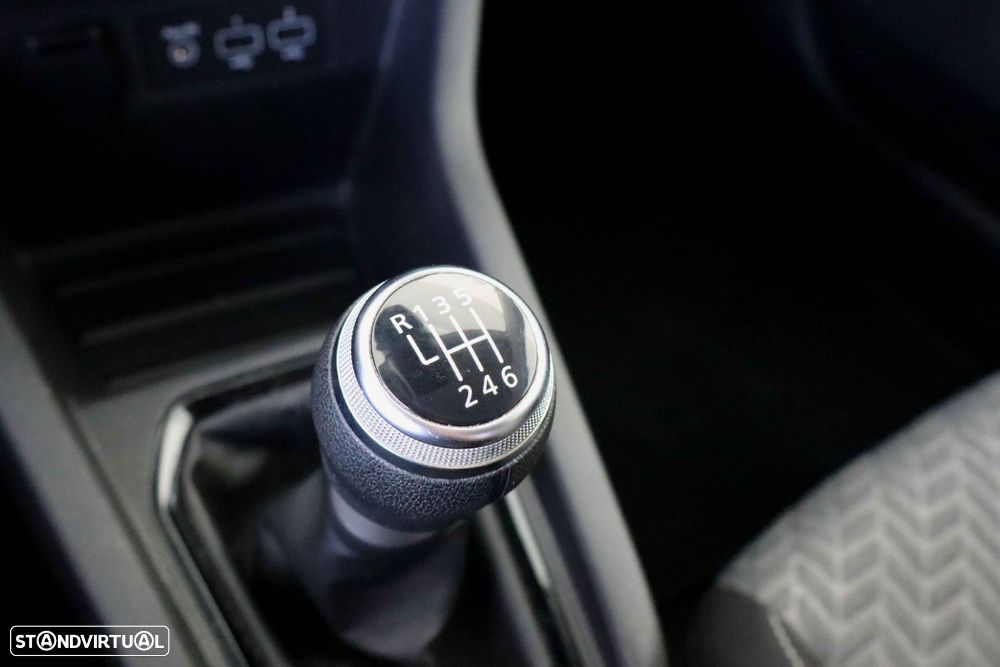 Renault Clio 1.0 TCe Evolution Bi-Fuel - 35