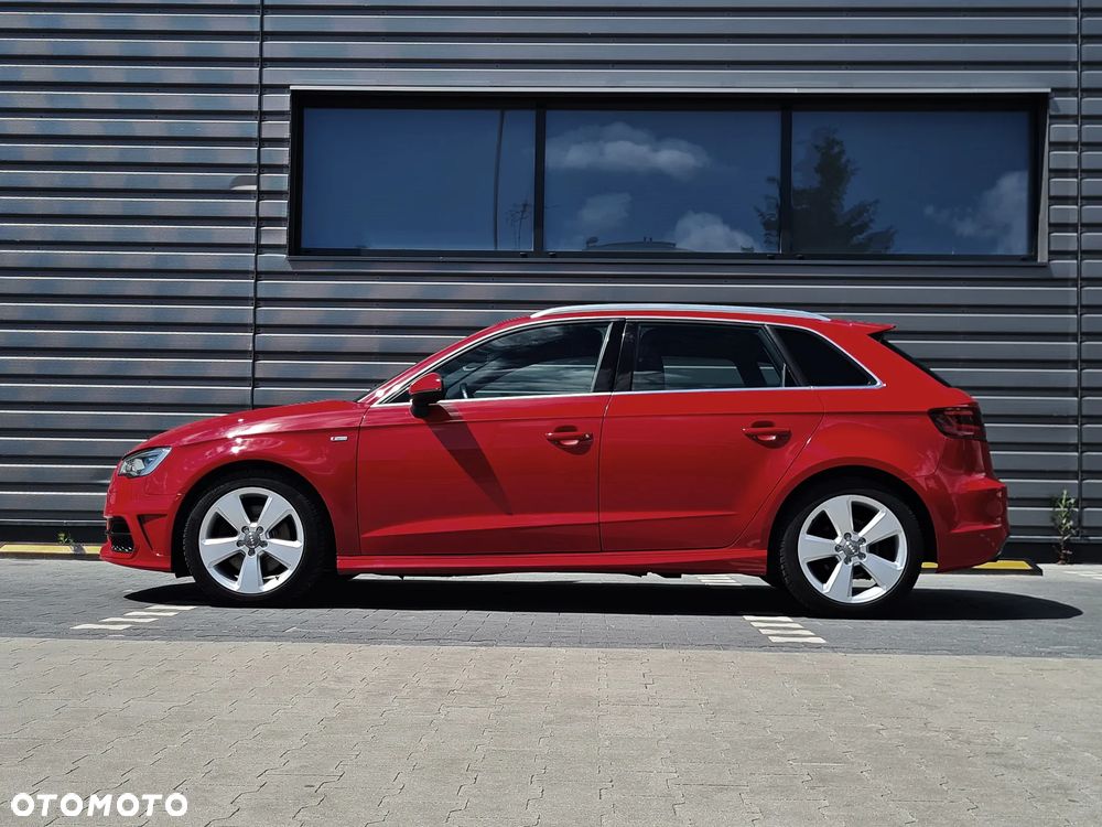 Audi A3 Sportback 2.0 TDI (clean diesel) quattro S tronic S line Sportpaket - 13