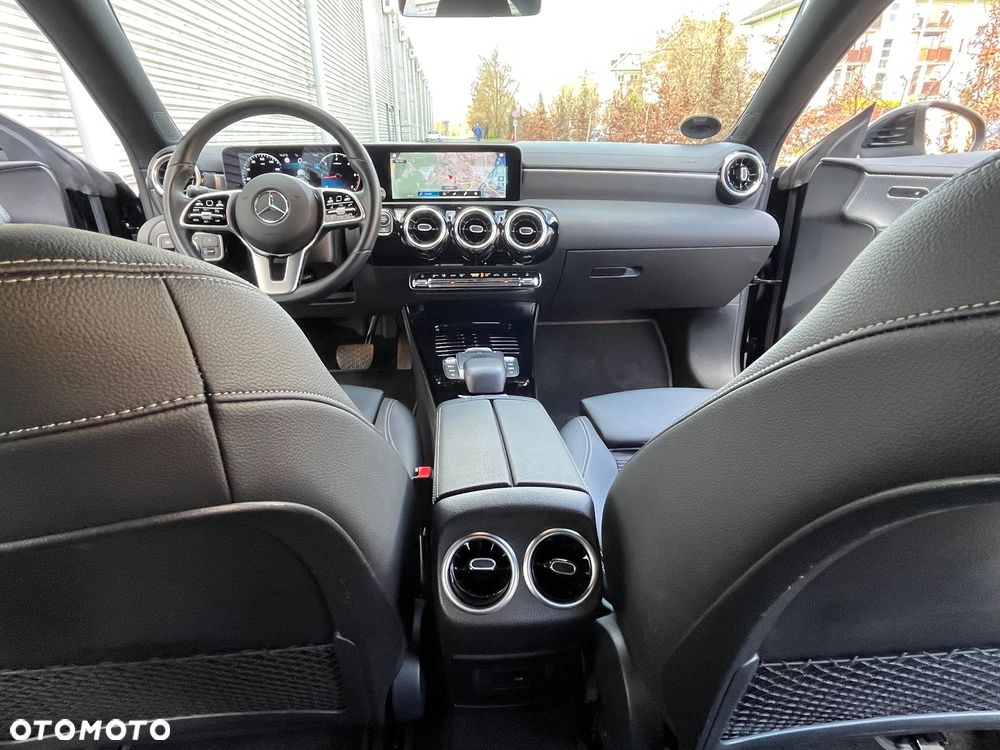 Mercedes-Benz CLA 220 d 8G-DCT - 31