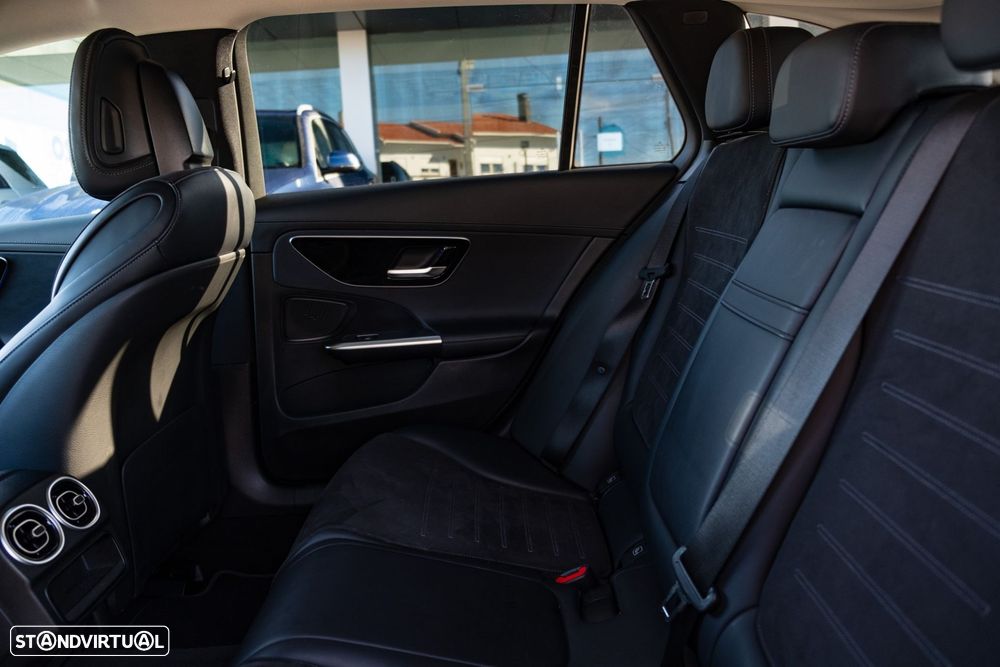 Mercedes-Benz C 300 d AMG Line - 42