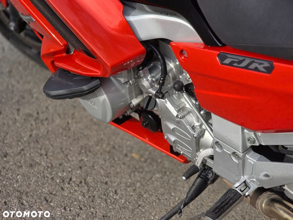 Yamaha FJR - 15