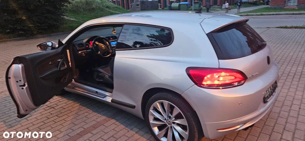 Volkswagen Scirocco 1.4 TSI BlueMotion Technology Club - 14
