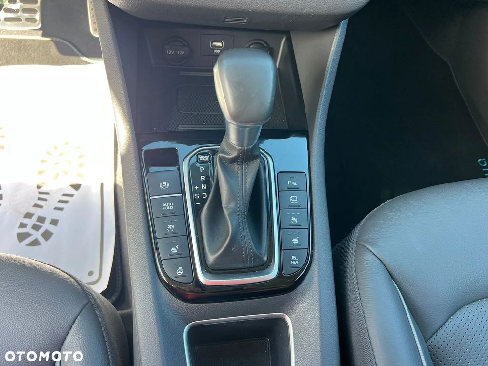 Hyundai IONIQ plug-in hybrid Platinum - 24