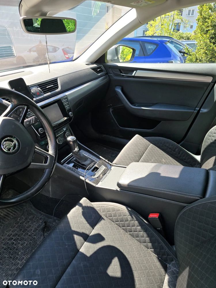 Skoda Superb 2.0 TDI Style DSG - 8