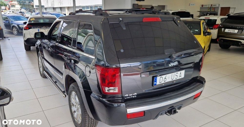Jeep Grand Cherokee - 19